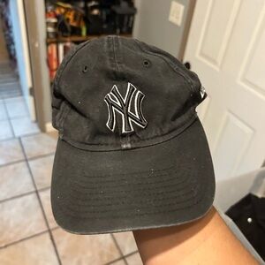 New York Yankees hat
